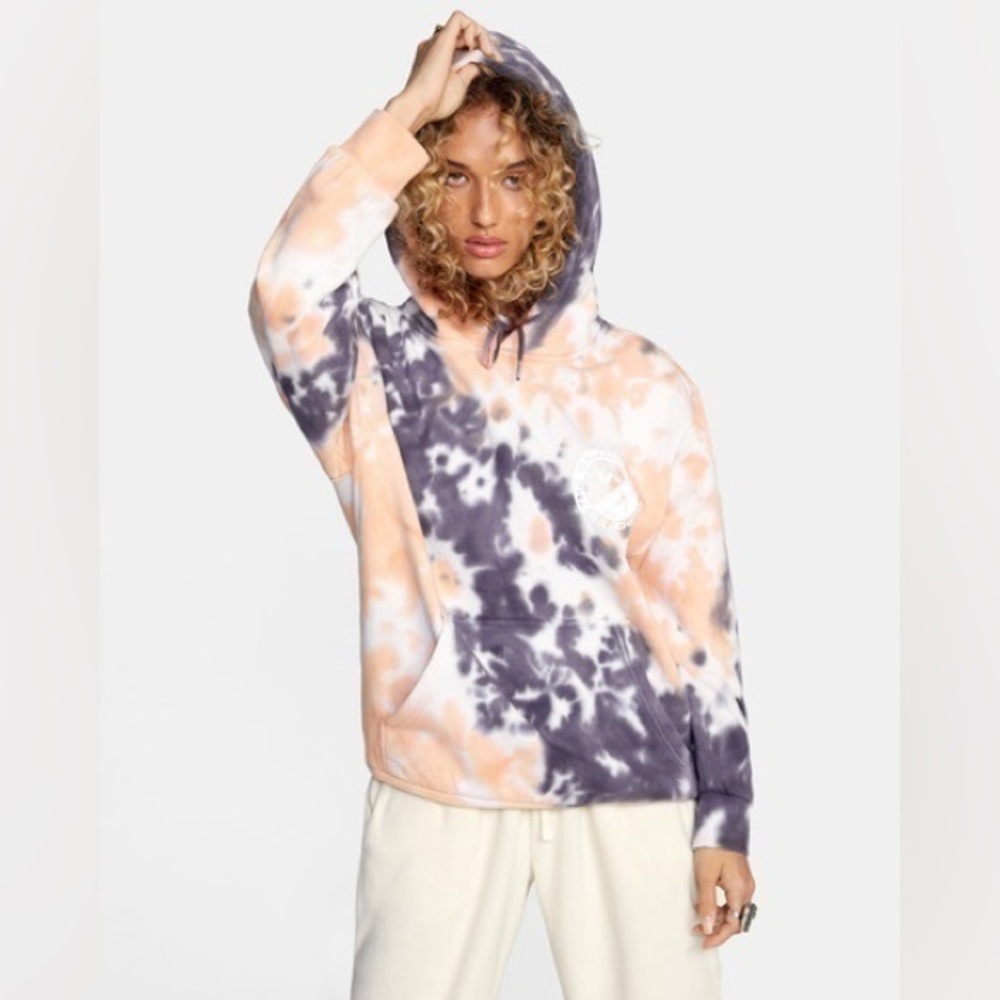 RVCA || NWT VA Worldwide Hoodie